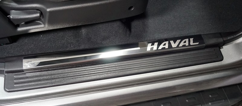 Обвес для HAVAL H5 2020- Накладки на пластиковые пороги (лист зеркальный надпись HAVAL) 4шт