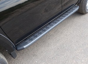 Обвес для FIAT Fullback 2016- Пороги алюминиевые с пластиковой накладкой (карбон серебро) 1820 мм