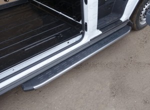 Обвес для FORD Transit FWD L2 2013- Порог алюминиевый с пластиковой накладкой (карбон серебро) 1720 мм (левый)