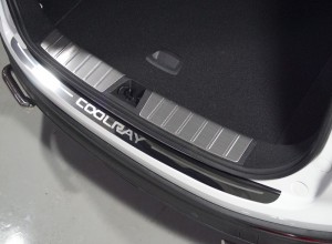 Обвес для GEELY Coolray 2020- Накладка на задний бампер (лист зеркальный надпись Coolray)