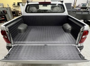 GREAT WALL Wall POER 2.0TP 8AT 4D 4WD 2025 Защитный алюминиевый вкладыш в кузов автомобиля (комплект Black) Обвес для GREAT WALL Wall POER 2.0TP 8AT 4D 4WD 2025 Защитный алюминиевый вкладыш в кузов автомобиля (комплект Black)