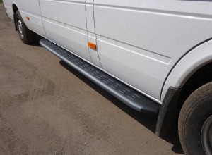 Обвес для MERCEDES-BENZ Sprinter Classic (W905) 2014- Порог алюминиевый с пластиковой накладкой (карбон черные) 2220 мм