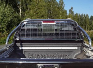 Обвес для MERCEDES-BENZ X-Class 2018- Защита кузова и заднего стекла (без надписи, только для кузова) 75х42 мм