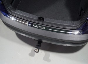 Обвес для SKODA Karoq 2020- Накладка на задний бампер (лист зеркальный надпись Karoq)