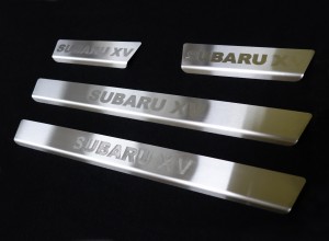 Обвес для SUBARU XV 2012-2017 Накладки на пороги (лист шлифованный надпись Subaru XV) 4шт