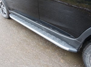 Обвес для SUBARU XV 2017- Пороги алюминиевые с пластиковой накладкой (карбон серебро) 1820 мм